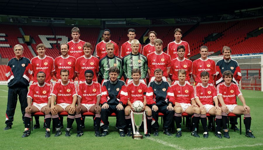 这脚任意球让门将都愣住了